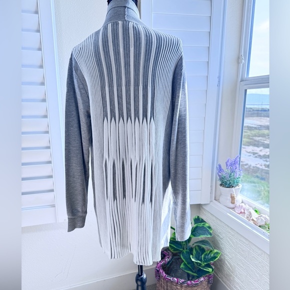 Stitch Fix: Elegant Gray and White Women's Sweater - Picture 8 of 16